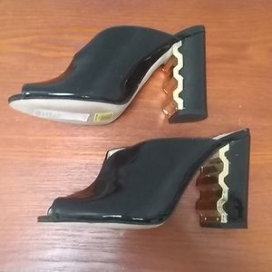 Louise et Cie Black Patent leather slides